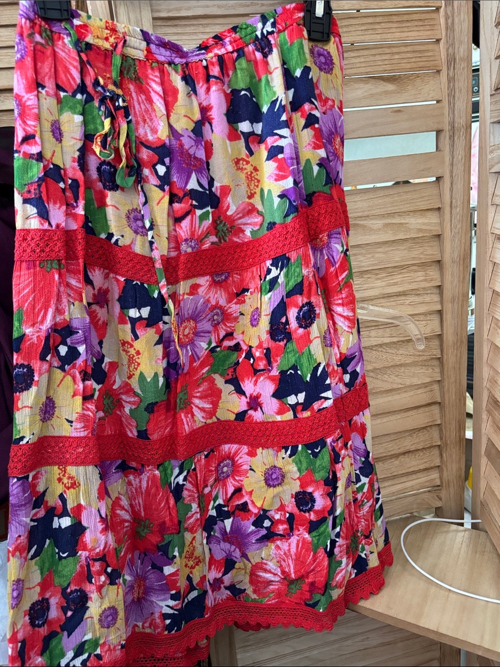 Studio West Multicolor Floral A-Line Skirt with Crochet Trim Medium
